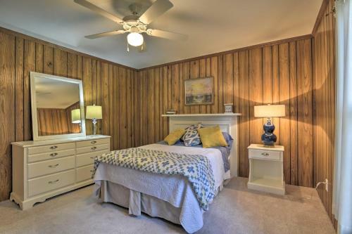 Lake And Golf Retreat With Dock And 2 Luxe Decks!