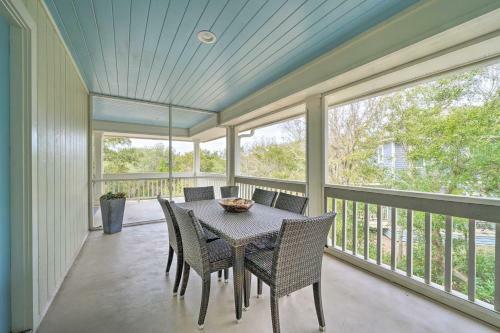 Chic Beach House Hike, Swim, Bike And Explore!