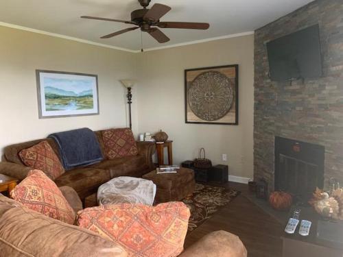 Sugar Ski & Country Club Unit 523