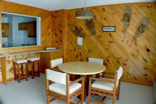 Sugar Ski & Country Club Unit 326
