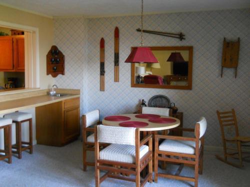 Sugar Ski & Country Club Unit 614
