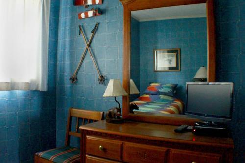 Sugar Ski & Country Club Unit 833
