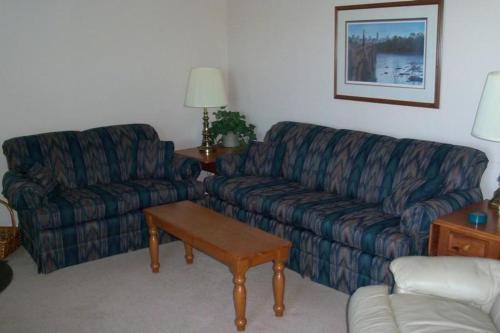 Sugar Ski & Country Club Unit 822