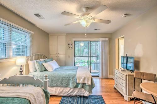 Apartamento Step-free Condo With Pool, 2 Mi To Sunset Beach