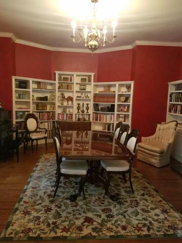 Lions Gate B&B