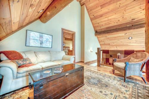 Mountain Heritage Lodge