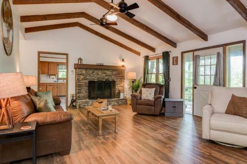 Spy Rock Cabin Cabin