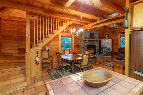 Creekside Bunkhouse