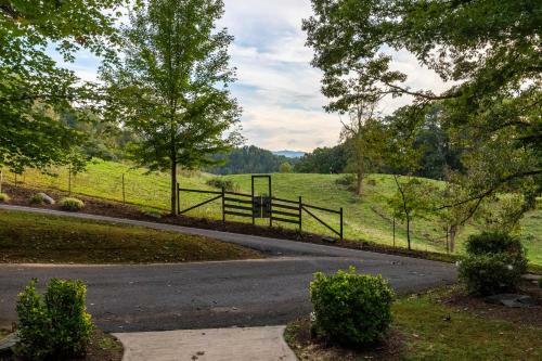 The Ridge At Country Acres