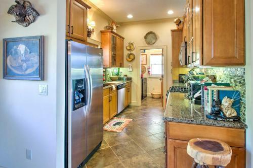 Apartamento Bryson City Condo With Deck For Viewing Fall Colors!