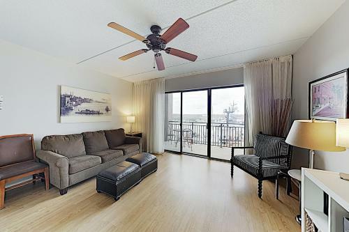 Apartamento Historic District Condo With River Views & Balcony Condo