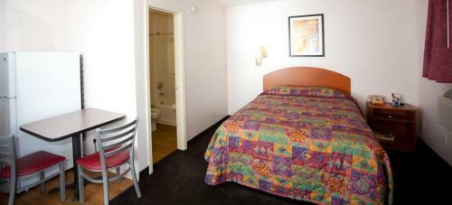 Hotel Intown Suites Extended Stay Cincinnati Oh - Fairfield