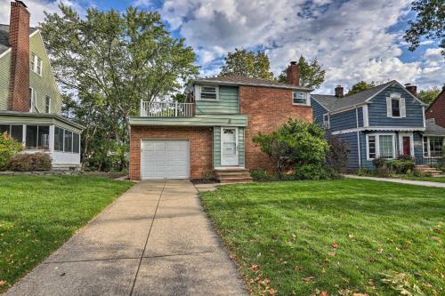 Pet-friendly Home Less Than 8 Mi To Downtown Cleveland!