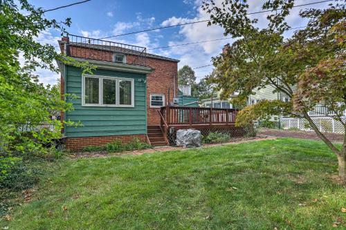 Pet-friendly Home Less Than 8 Mi To Downtown Cleveland!