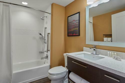 Hotel Towneplace Suites By Marriott Columbus North - Osu