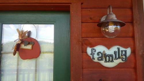 Bed & Breakfast Amish Blessings Cabins