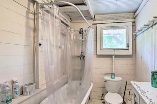 Spacious Lakeside Cottage - 2 Miles To Marblehead!
