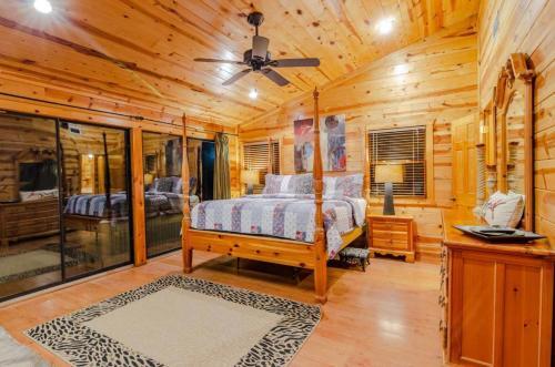 Crooked Pine Cabin