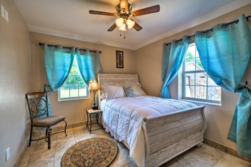 Oklahoma City House With Yard - 10 Mins To Downtown!