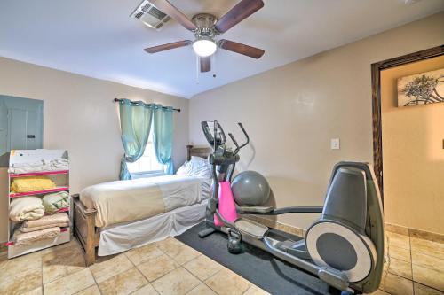 Oklahoma City House With Yard - 10 Mins To Downtown!