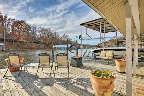Floating Cabana Exotica On Grand Lake With 2 Docks!