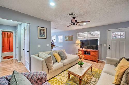 Charming Moore Retreat With Patio About 8mi To Okc