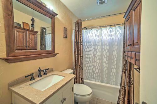 Tahlequah Duplex With Screened-in Porch And Fire Pit!
