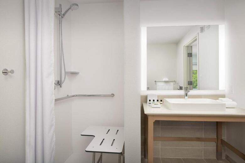 Hotel Element Portland Beaverton