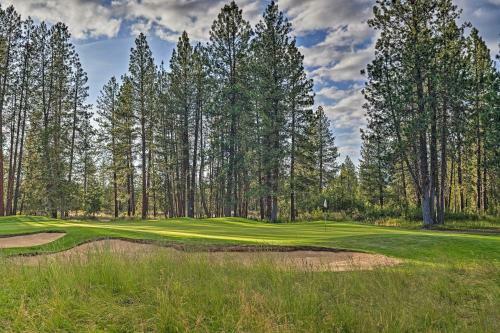 Apartamento Bend Condo With Deck, Resort-style Amenities And Views!