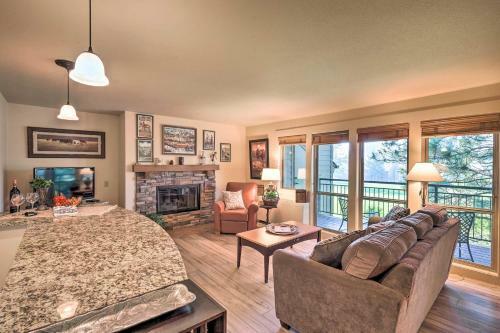 Apartamento Bend Condo With Deck, Resort-style Amenities And Views!