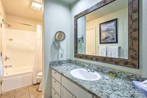 Apartamento Bend Condo With Deck, Resort-style Amenities And Views!