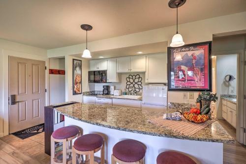 Apartamento Bend Condo With Deck, Resort-style Amenities And Views!