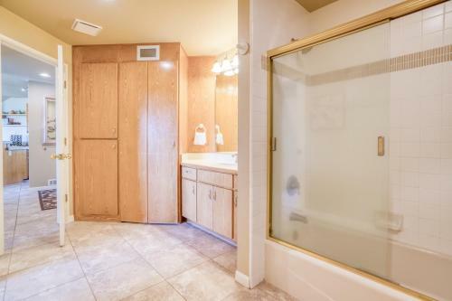River Ridge Three-bedroom Condos