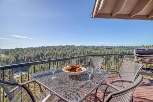 River Ridge Three-bedroom Condos