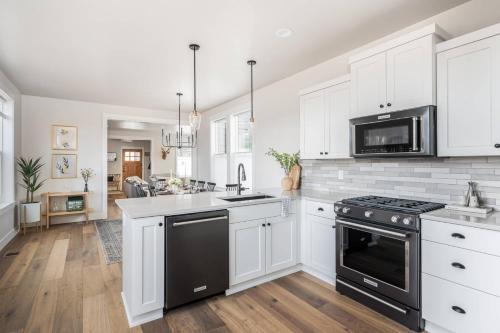 Bend Mountain Modern