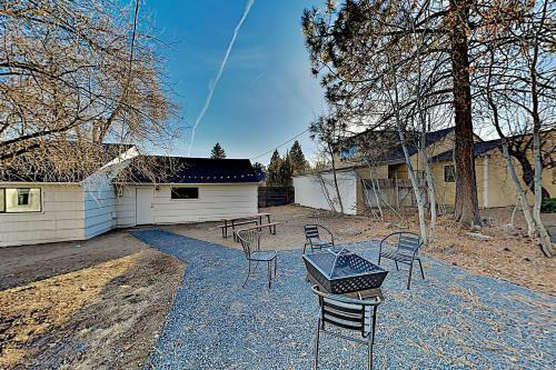 Walkable Galveston Corridor Gem With Home Office Home