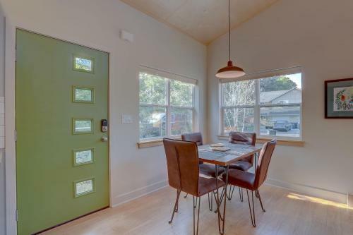 Mod Pod Home