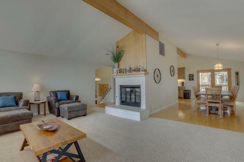 West Hills Home