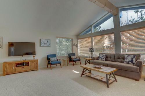 West Hills Home