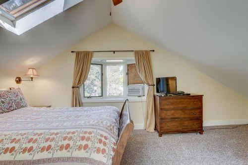 Albany Cottage