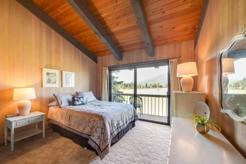 Spring Home 33