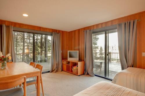 Spring Home 33
