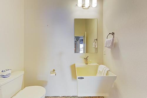 Apartamento Deschutes Landing At The Old Mill Riverfront Condo