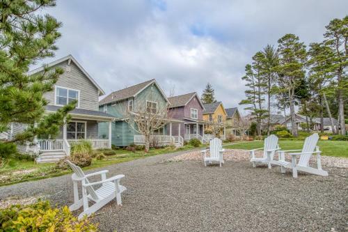 Spyglass Inn