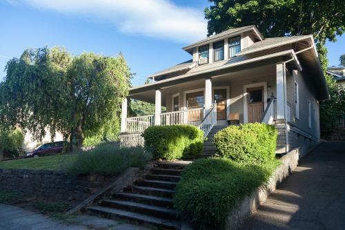 Cascade Chic Home