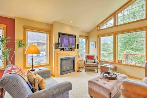 Spacious Family Townhome, Walk To Beach And Downtown