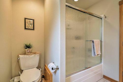 Spacious Family Townhome, Walk To Beach And Downtown