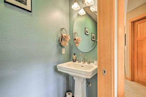 Spacious Family Townhome, Walk To Beach And Downtown