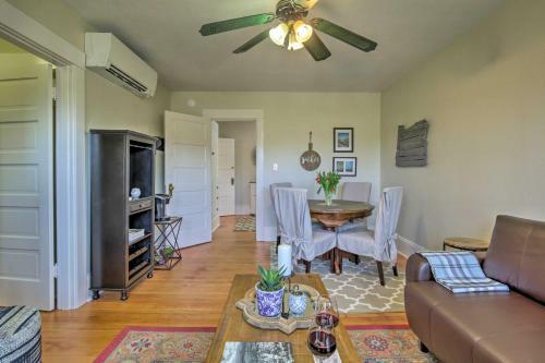 Vintage Apartment With Covered Porch - Walk Downtown!