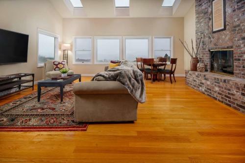 Skyview Villa